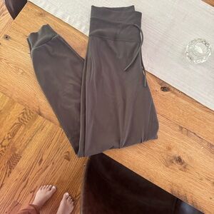 Vuori Dark Olive Leggings